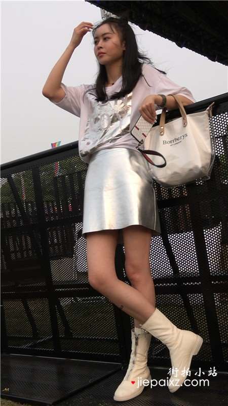 4K-天生丽质好身材包臀裙街拍小清新女神姐姐 [1.32 GB]