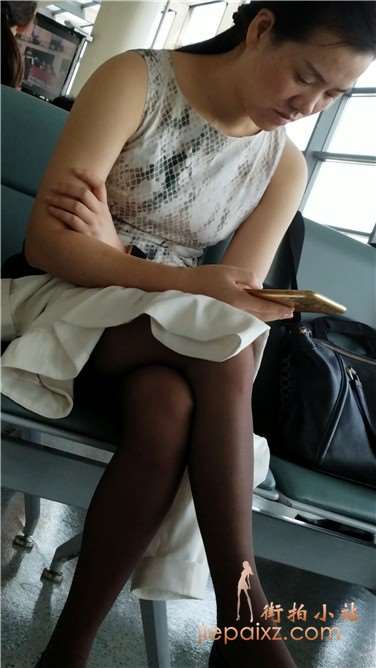 4k视频，极品黑丝袜美腿少妇