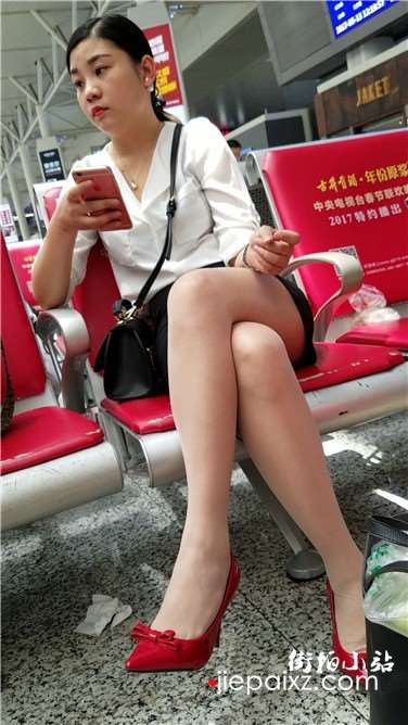 4k超清，极品艳丽红高跟美足白衬衫小姐姐