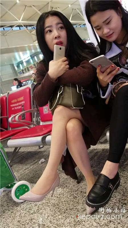 4k视频，超甜美性感的美腿高跟鞋MM