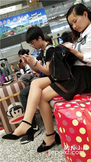 4k超清，长腿小清新美眉