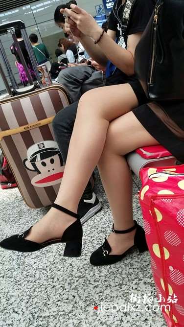 4k超清，长腿小清新美眉
