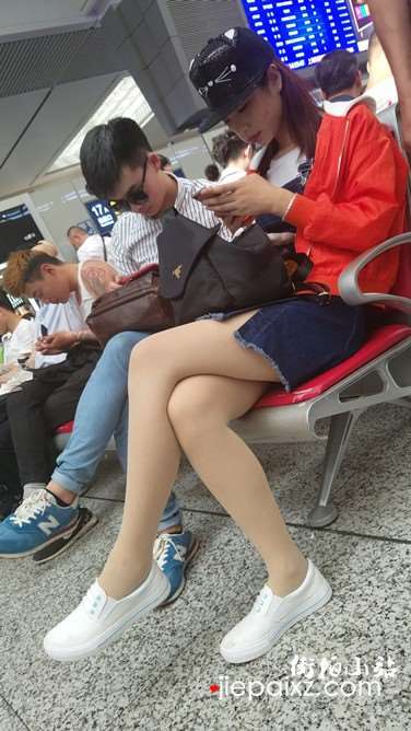 4k超清，丝足美腿好身材气质美女