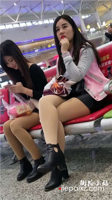 4k-极品肉丝袜打底裤高颜值美眉