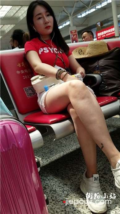 4k-运动鞋大长腿丰满女神姐姐