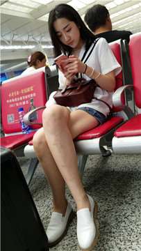 4k超清，热裤美腿清秀美女小姐姐