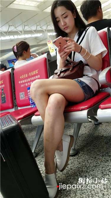 4k超清，热裤美腿清秀美女小姐姐