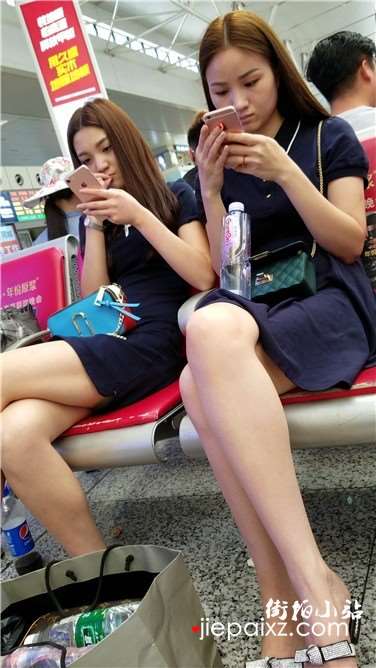 4k超清，漂亮的两姐妹，应该是双胞胎吧
