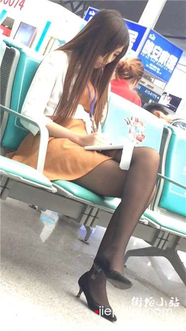 超长视频，完美身材黑丝袜尖嘴高跟性感美女