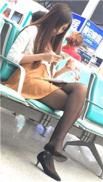 超长视频，完美身材黑丝袜尖嘴高跟性感美女