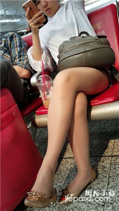 4k-短发性感美腿肉色丝袜大美女