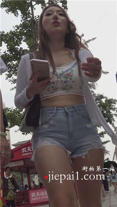 4k-高腰热裤白腿甜美小清新露脐装美眉 [3.26 GB]