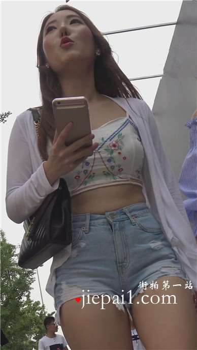 4k-高腰热裤白腿甜美小清新露脐装美眉 [3.26 GB]