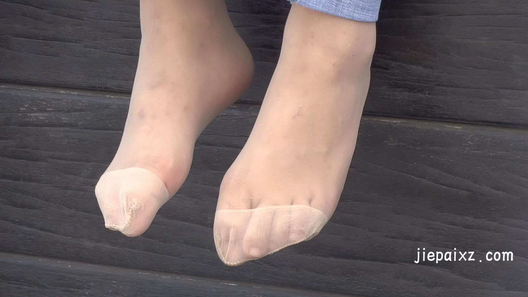 短丝，吊脚 [970 MB/MP4]