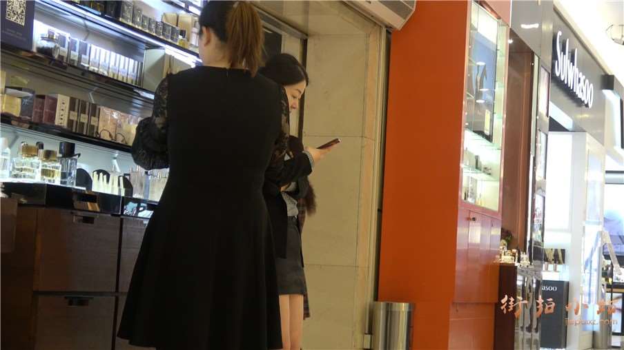 丝袜美腿化妆品销售美女