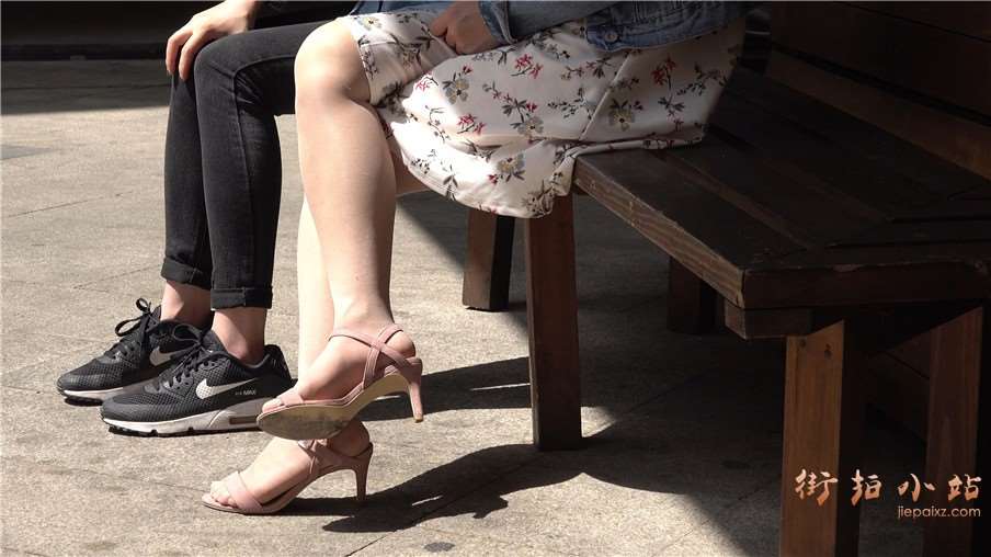 4k-极品丝足凉高跟连衣裙美女第二集