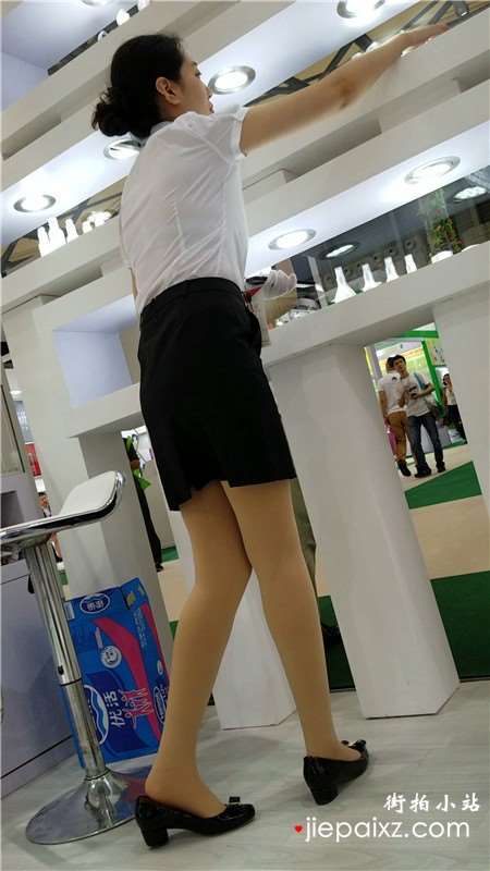 4k-白衬衫OL短裙制服街拍肉丝化妆品销售