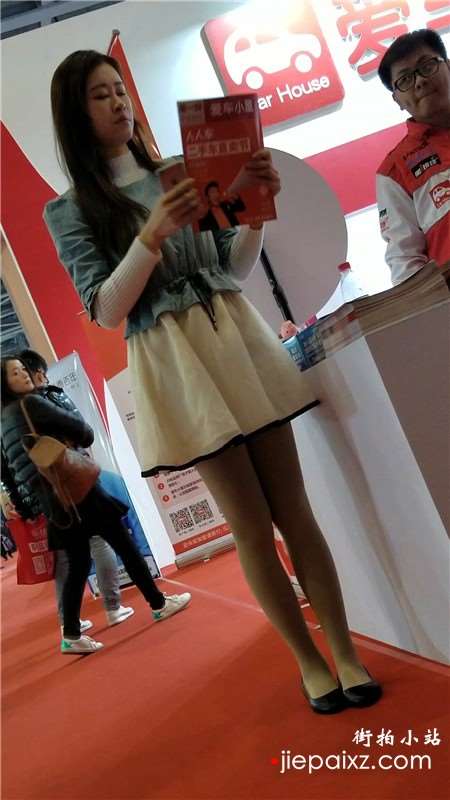 4k-小清新短裙丝袜腿美女小姐姐