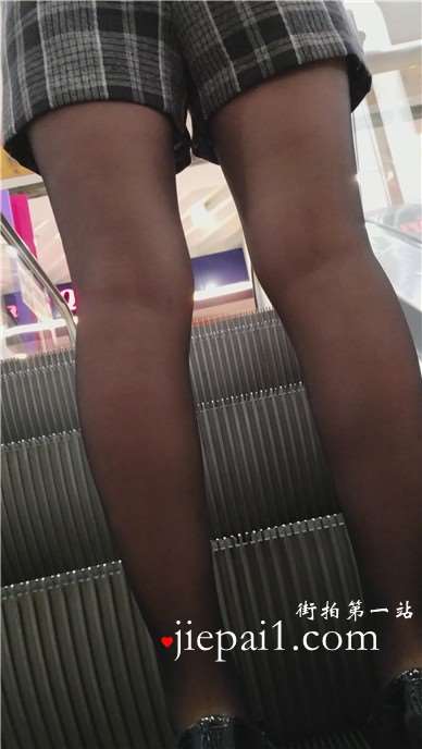 4k-黑丝美腿小清新美女姐姐逛商场。
