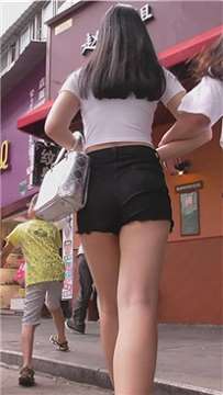 街拍性感美臀高腰短裤俩姐妹 [1.02 GB]