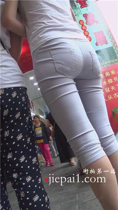 娇小紧身裤小PP少F [628 MB]