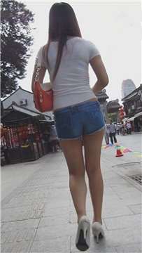 街拍极品短热裤高跟长腿颜值美女姐姐 [274 MB]