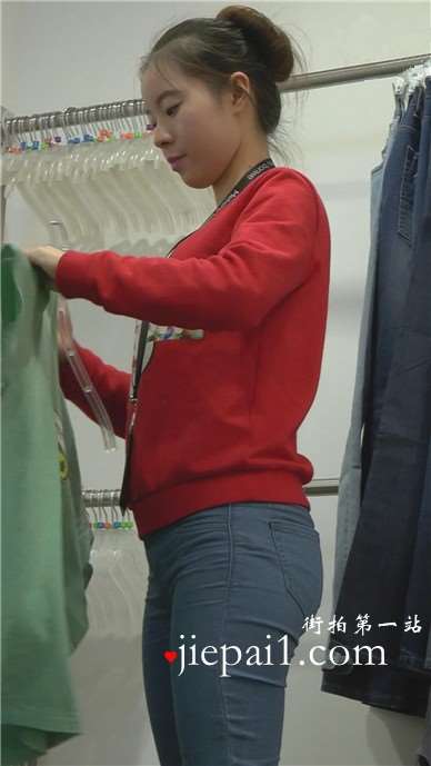 街拍服装店清纯蓝牛美丽服装销售 [4.24 GB]