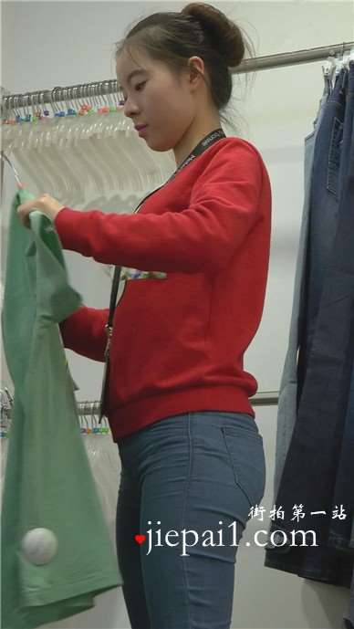 街拍服装店清纯蓝牛美丽服装销售 [4.24 GB]