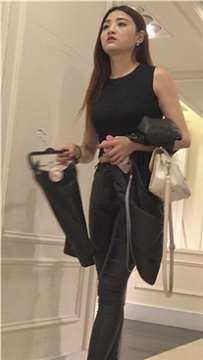 4k-极品长腿皮裤女神服装店试衣服 [2.78 GB]