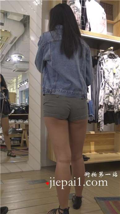 4k-美腿超短热裤美臀性感美女商场试衣服 [2.45 GB]