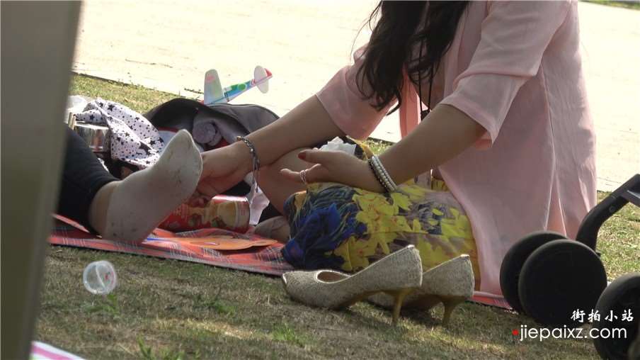 4k-粉色衬衫连衣裙高跟鞋美女少妇