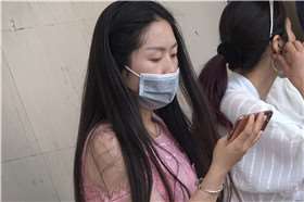 4k-粉裙高跟丝袜街拍美女