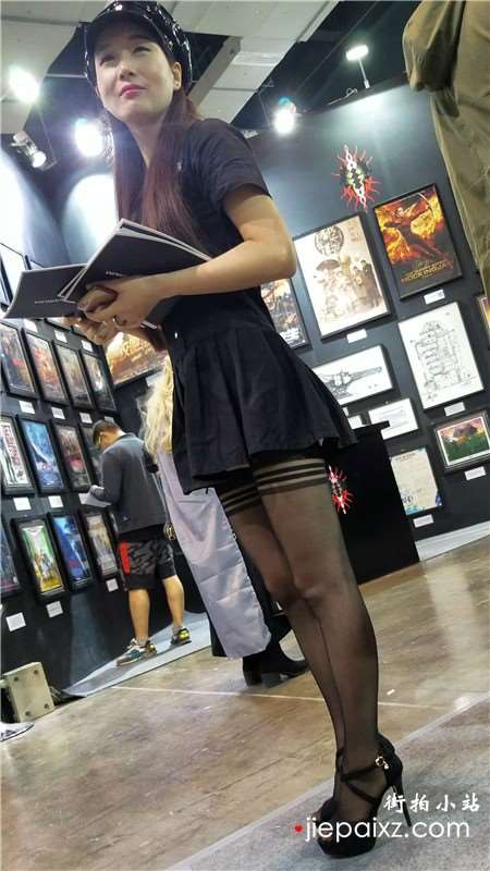 4k-极品性感黑丝袜高跟鞋短裙美腿大美女