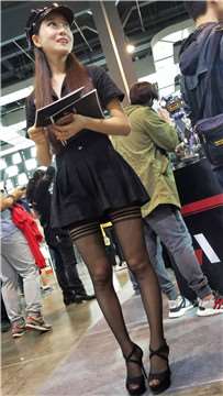4k-极品性感黑丝袜高跟鞋短裙美腿大美女