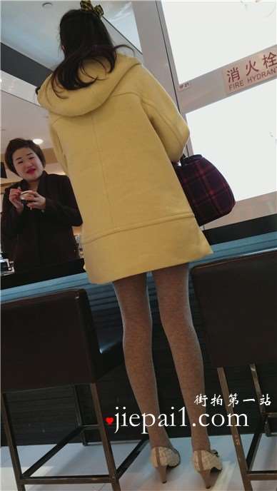 4k-黄色外套美腿高跟鞋美女超级个性的丝袜打底裤