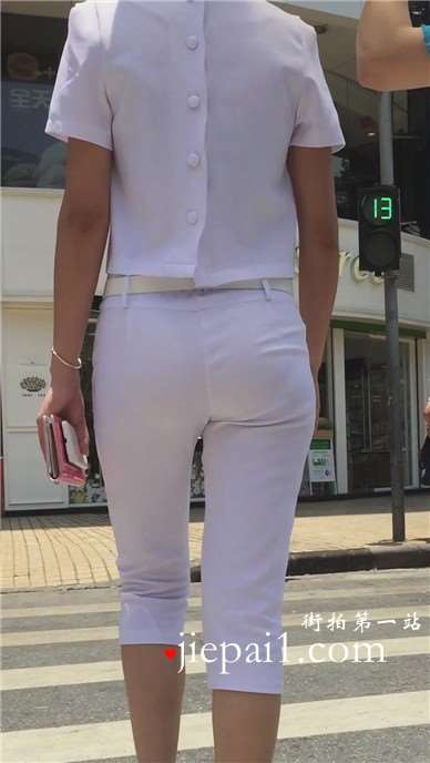 制服OL丸子头美女 [1.32 GB]