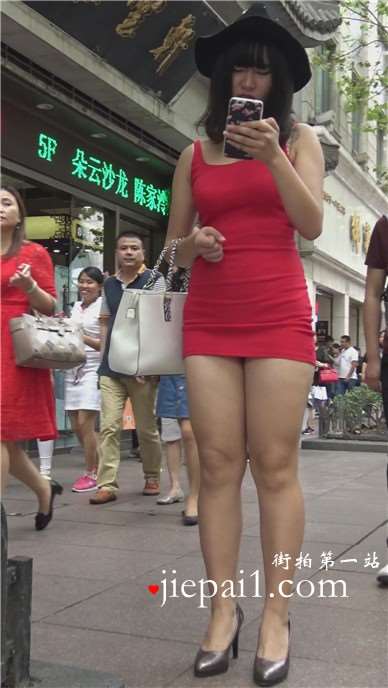4k-大红色超短齐逼修身包臀裙美女 [1.63 GB]