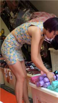 忙碌的包臀裙老板娘 [3.37 GB]