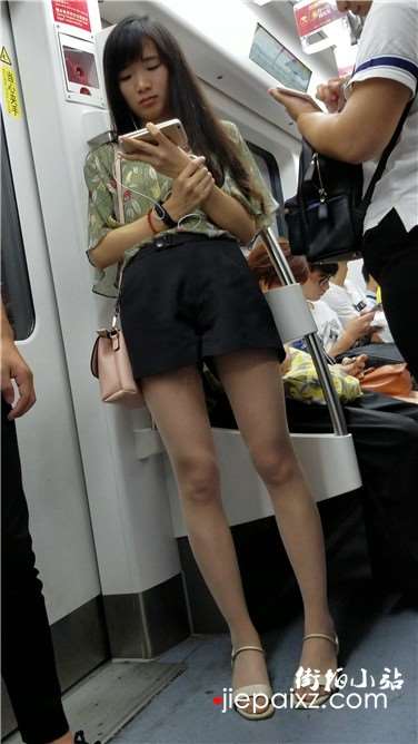 4k超清，肉丝袜短裙气质美眉，大长腿真性感