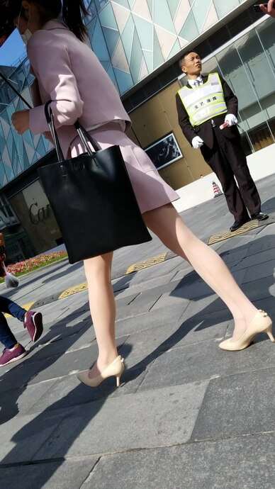 4k超清，街拍OL制服肉色丝袜性感大美女