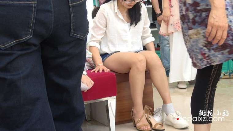 4k超清，香艳美足知性少妇试高跟
