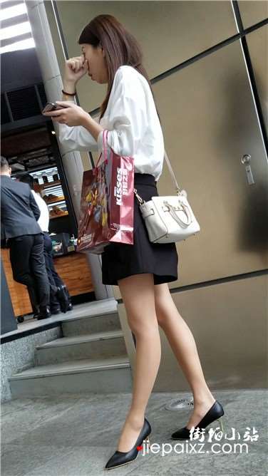 4k超清，街拍高跟长腿小姐姐，简直美到无可挑剔