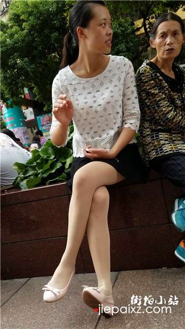4k超清，街拍性感长腿丝袜美腿韵味美少F