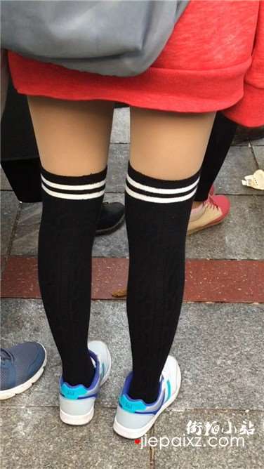 日系可爱长筒裤袜学生妹