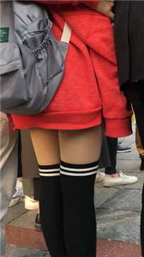 日系可爱长筒裤袜学生妹
