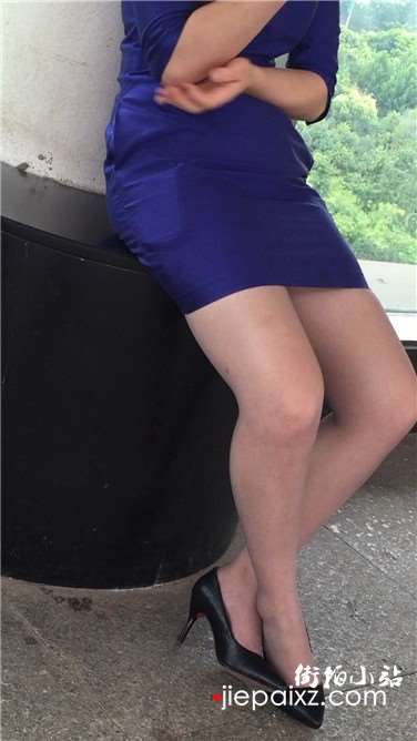 性感蓝色包臀裙高跟鞋美女