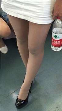 肉丝袜包臀裙美女