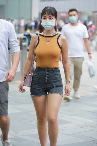 性感黑色热裤女友