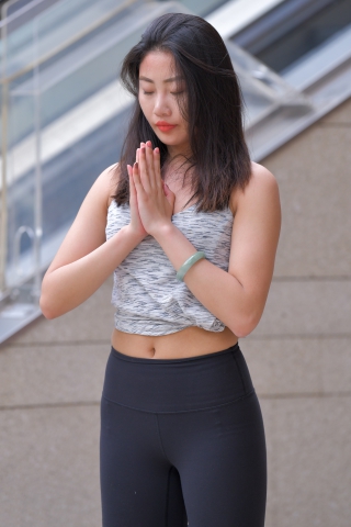 瑜伽美女