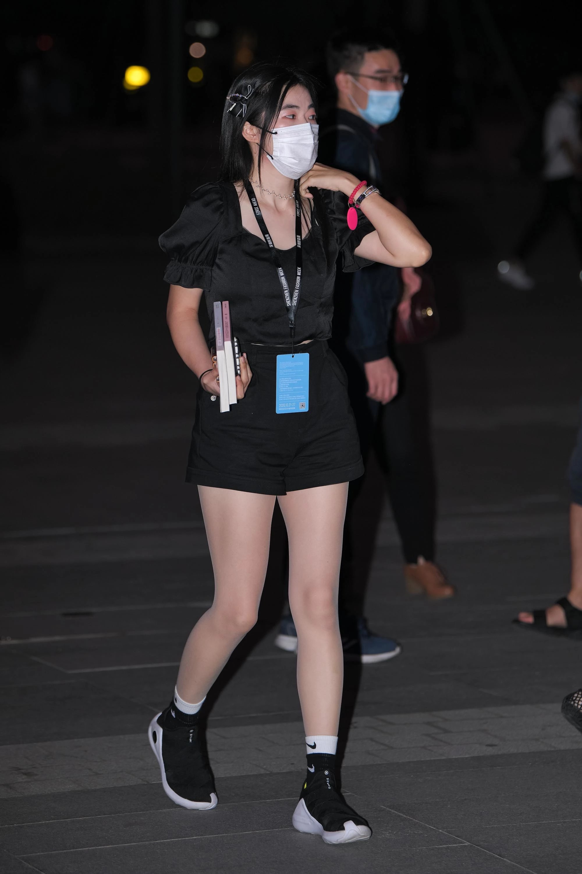 黑短裤丝袜